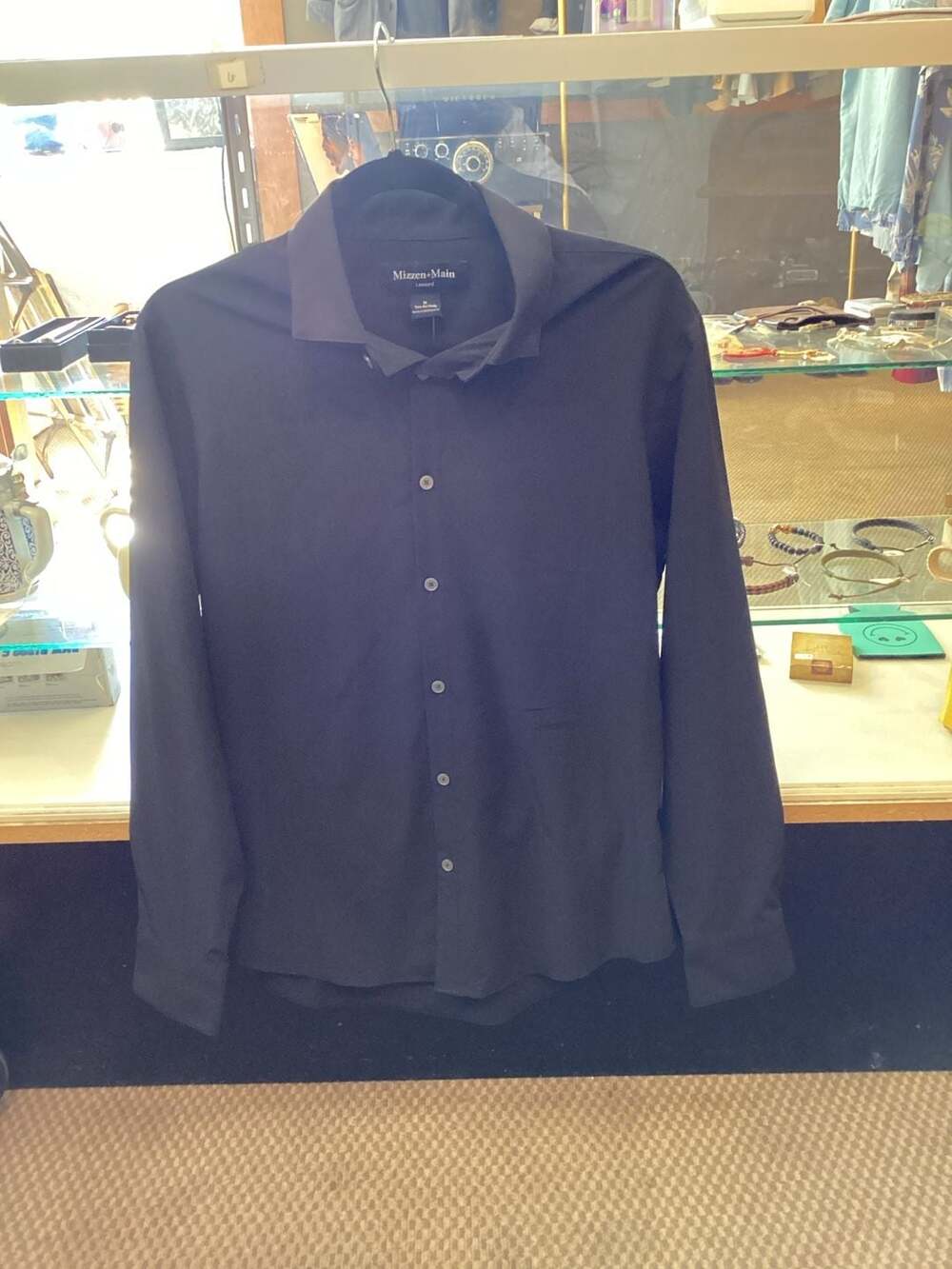 Mizzen + Main Leeward Dress Shirt Men's Size M Trim Fit Solid Navy black